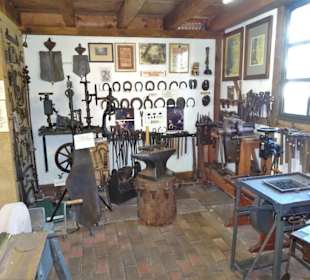 Ausstellung in der Remise der Windmühle Varel