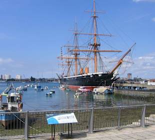 Warrior und Hafen Portsmouth