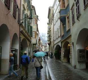 Shoppingarkaden in Meran