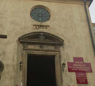 Wejście do kościoła 