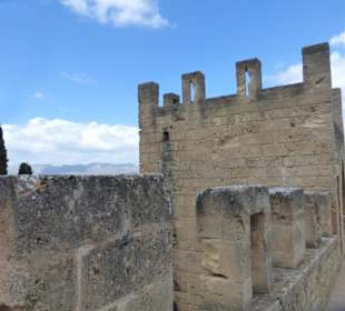 Alcudia: Spaziergang auf der Stadtmauer