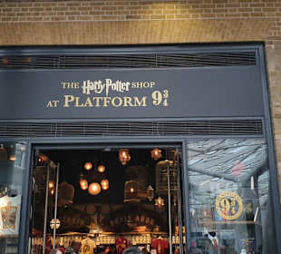 Harry Potter Shop direkt daneben 
