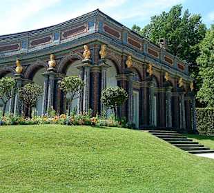 Neues Schloss / Orangerie