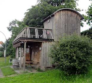 Das Haus der Torfschiffer am Hafenbecken