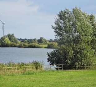 Rundgang um den Badesee Alte Weser