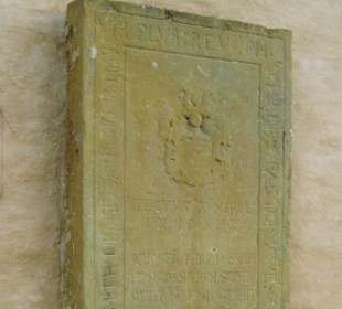 Ev. Stadtkirche Rheda - Grabplatten