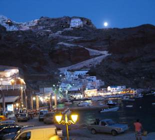 Nachtbild mit Weg nach Oia