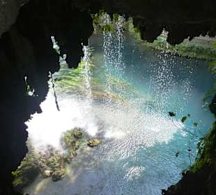 Blick aus der Höhle- schön