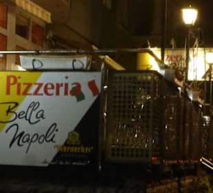 Schöne Pizzeria mit guten Steinofenpizzas