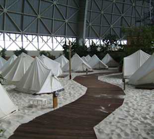 Übernachten in Zelten ist möglich