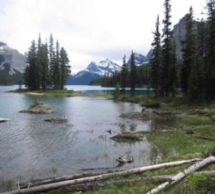 Maligne Lake