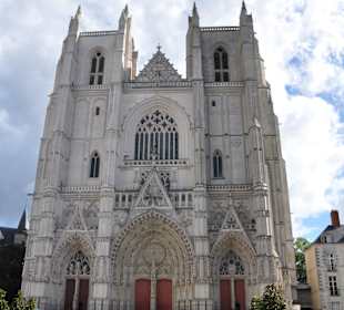 Cathedrale de Saint-Pierre et Saint-Paul