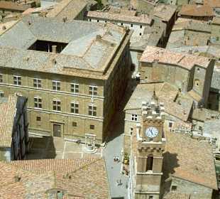 Palazzo Piccolomini