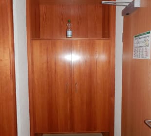 Einbauschrank im Flur Pension Zur Fähre