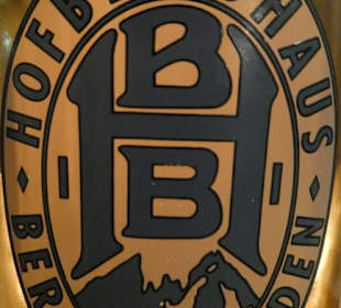 Absacker auf der Terrasse vom Gasthof zum Neuhaus