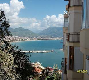 Blick auf den Hafen von Alanya