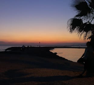 Sonnenuntergang am Hafen