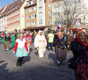 Erste Gruppen
