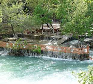 von der anderen Seite der Wasserfälle