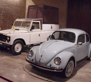 Den Käfer hat er mal geschenkt bekommen.