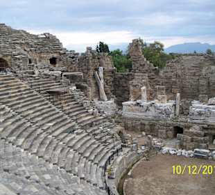 Antikes Amphitheater direkt neben dem Hotel