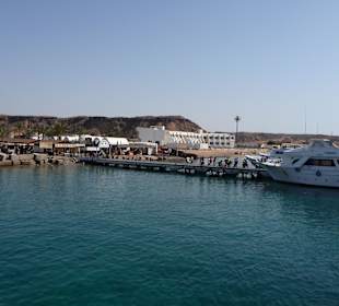 Hafen der Ausflugsboote