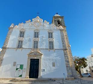Olhão rund um den Yachthafen-  Igreja Matriz de No
