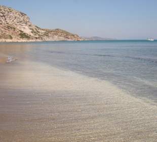 Der Strand Agios Stefanos