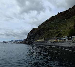 Strand mit Blick auf Funchal