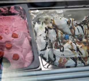 Eiscafe Sanchez artisan glacier