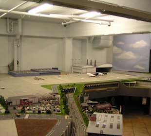 Flughafen (im Aufbau)