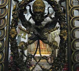 Prächtige Eingangstür 