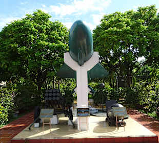 Im Freigelände des Militärmuseums