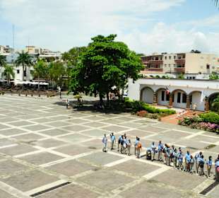 Plaza de Espana mit Schulklasse
