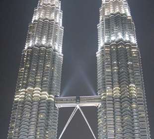 Twin towers KLCC park outside Traders