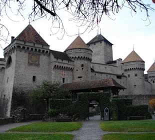 Imposantes Wasserschloss