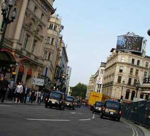 Piccadilly Circus