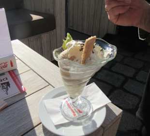 Der lange versprochene Eisbecher