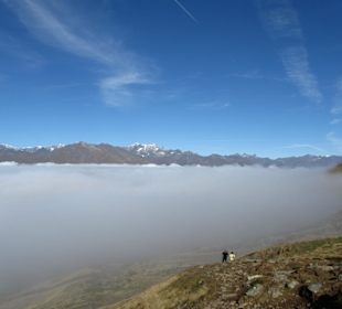 Oberhalb der Wolken