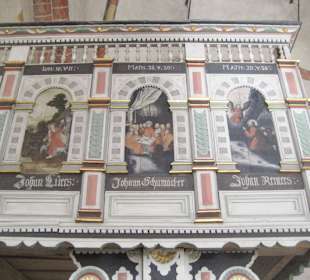 St.-Johannes / Empore + Namen der Stifter