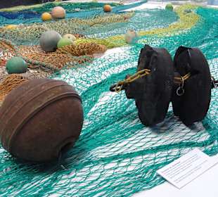 Netze, Roll- und Schwimmkörper