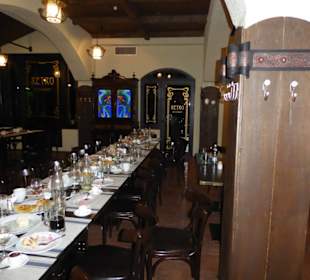 Golden Mug - Großer Speiseraum