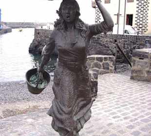 Statue