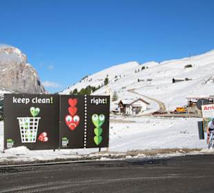 Schnee im Juni am Grödner Joch