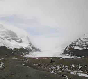 Größtes Eisfeld in den kanad. Rocky Mountains