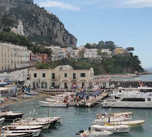 Hafen Capri
