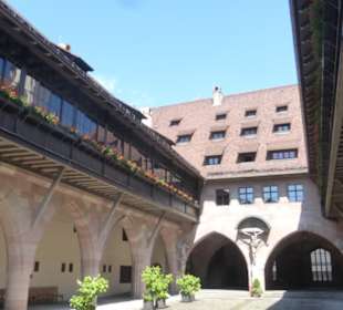 Heilig-Geist-Spital: der Kreuzigungshof