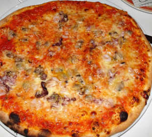 Die Pizza Fritti di Mare im Ristorante Rossini
