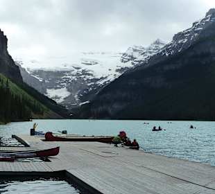 Lake Louise, die letzten Kanus