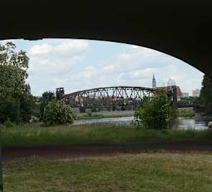 Bummel im Klosterbergegarten neben der Elbe